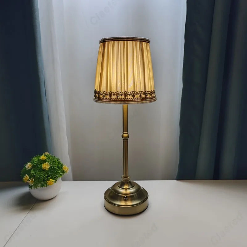 Velaria™ – Pleated Touch LED Table Lamp – by Braylen Glow