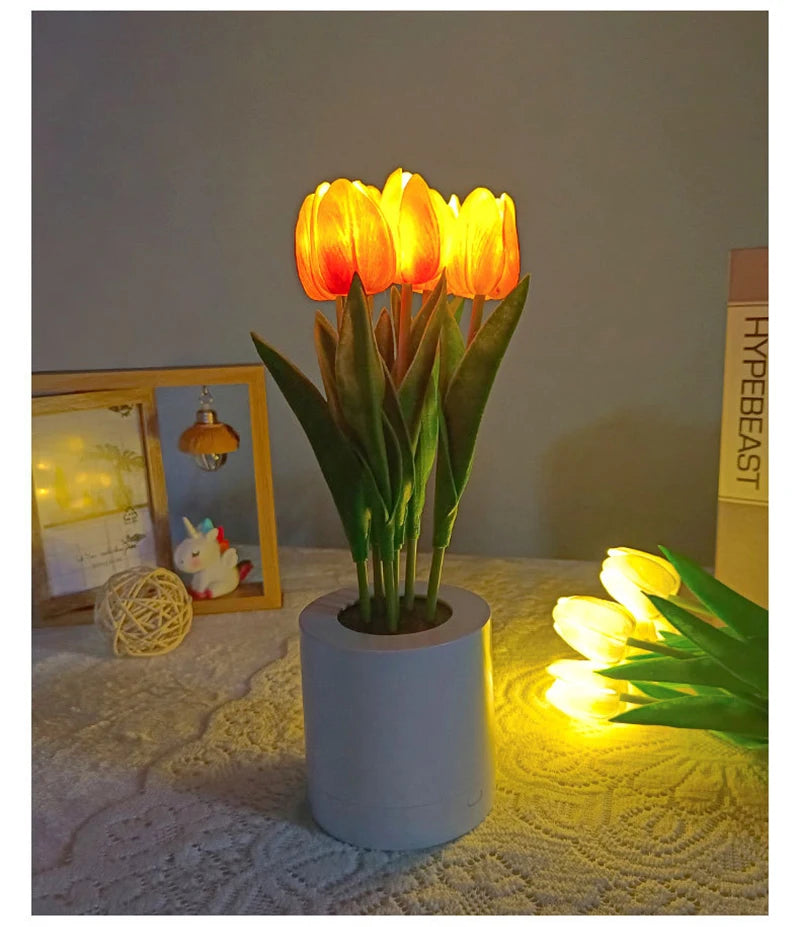 BloomGlow™ – USB Rechargeable Floral Table Lamp – Braylen Glow