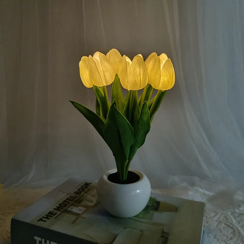 BloomGlow™ – USB Rechargeable Floral Table Lamp – Braylen Glow