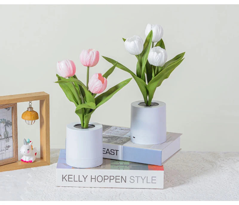 BloomGlow™ – USB Rechargeable Floral Table Lamp – Braylen Glow