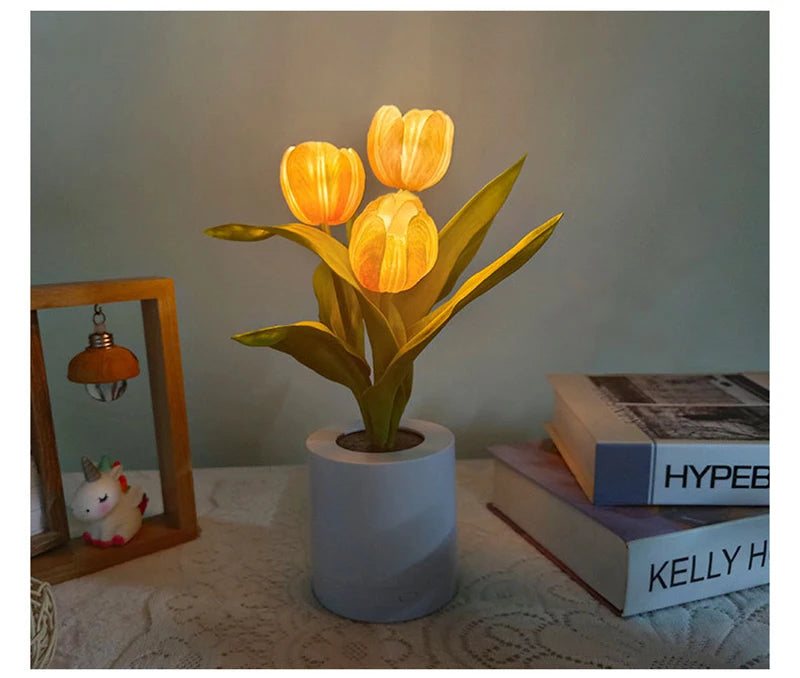 BloomGlow™ – USB Rechargeable Floral Table Lamp – Braylen Glow