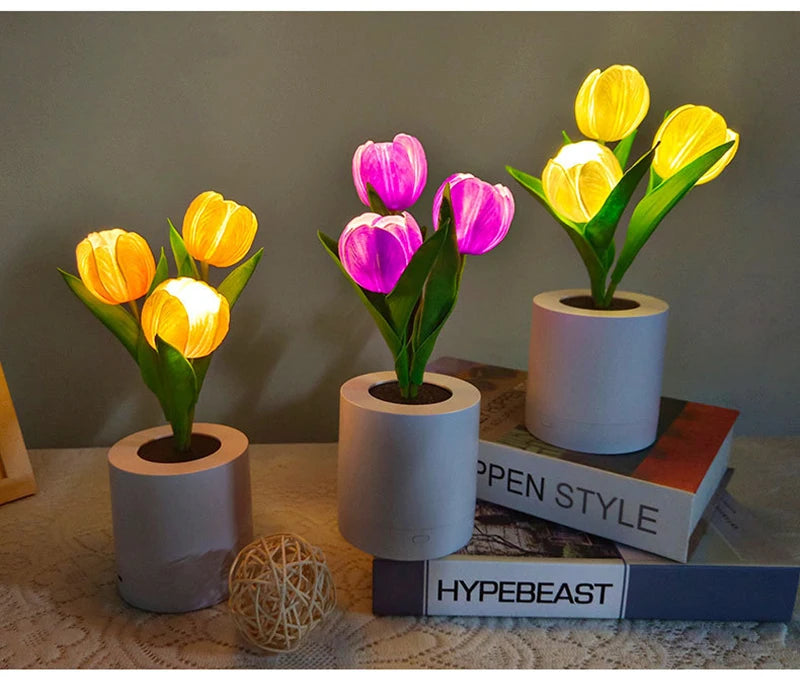BloomGlow™ – USB Rechargeable Floral Table Lamp – Braylen Glow