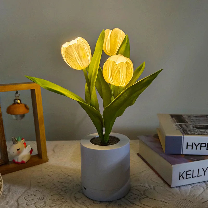 BloomGlow™ – USB Rechargeable Floral Table Lamp – Braylen Glow